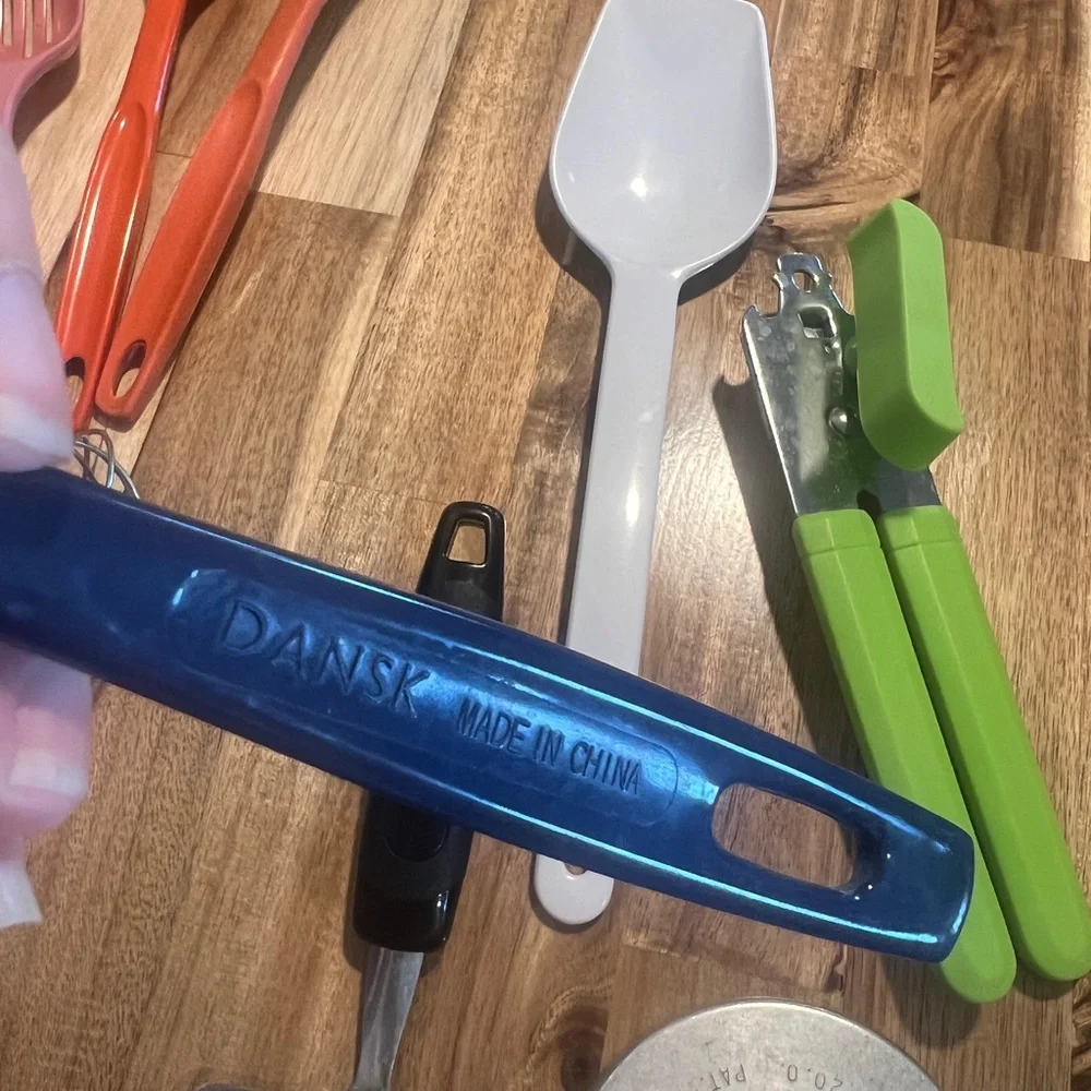 Vintage Melamine Kitchen Serving Utensils plus